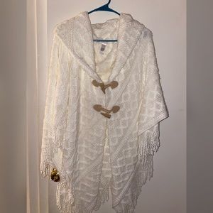 Shawl with front closure